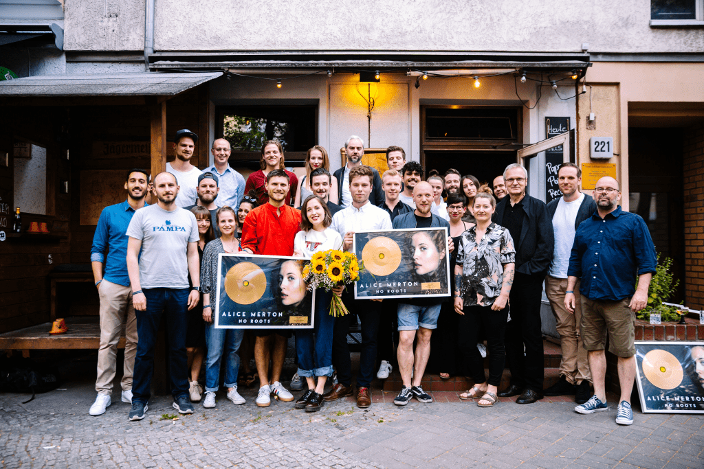 Alice Merton Gold | recordJet